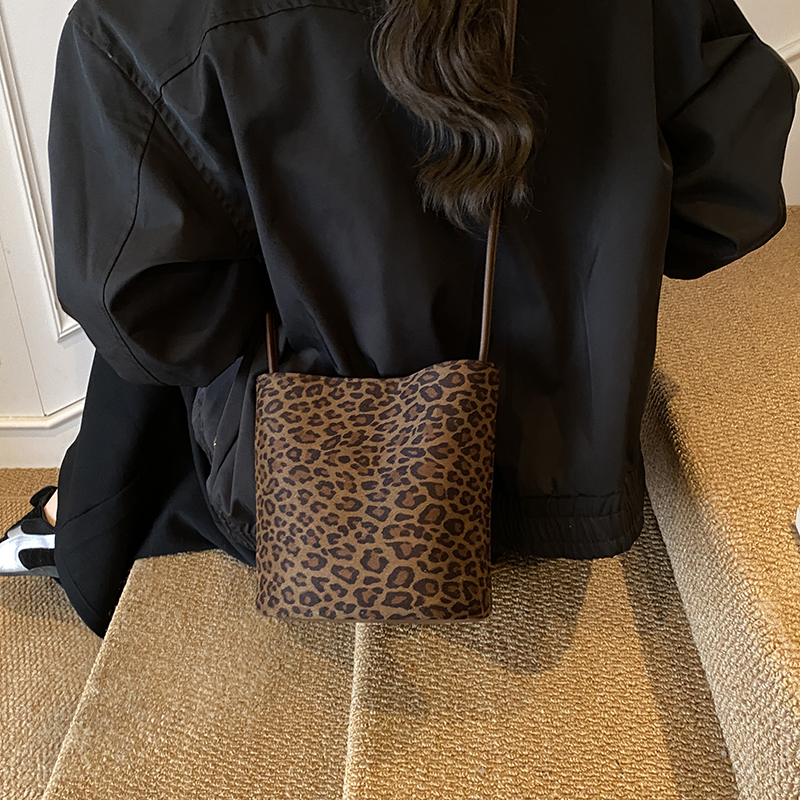LEFTSIDE Design PU suede Leopa - Luxury Bags On Sale ulasan dan harga