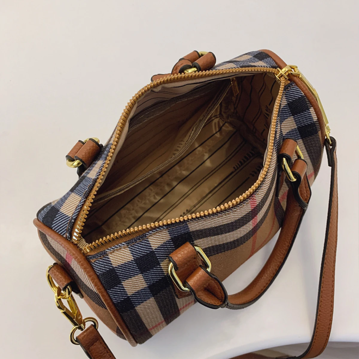 Large Capacity Classic Stripe  - Luxury Bags Vip ulasan dan harga