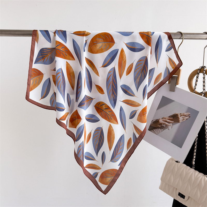Luxury Brand Print 70cm Square - Luxury Bags Shopping ulasan dan harga